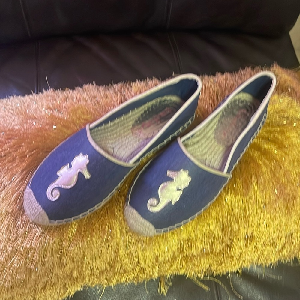 Lily Pulitzer Espadrilles size 9 NWOT
Po20